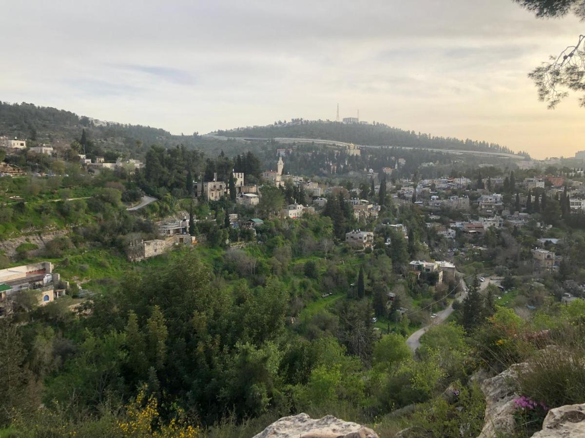 Sweet 'En Kerem View Bed & Breakfast Jerusalem Exterior photo