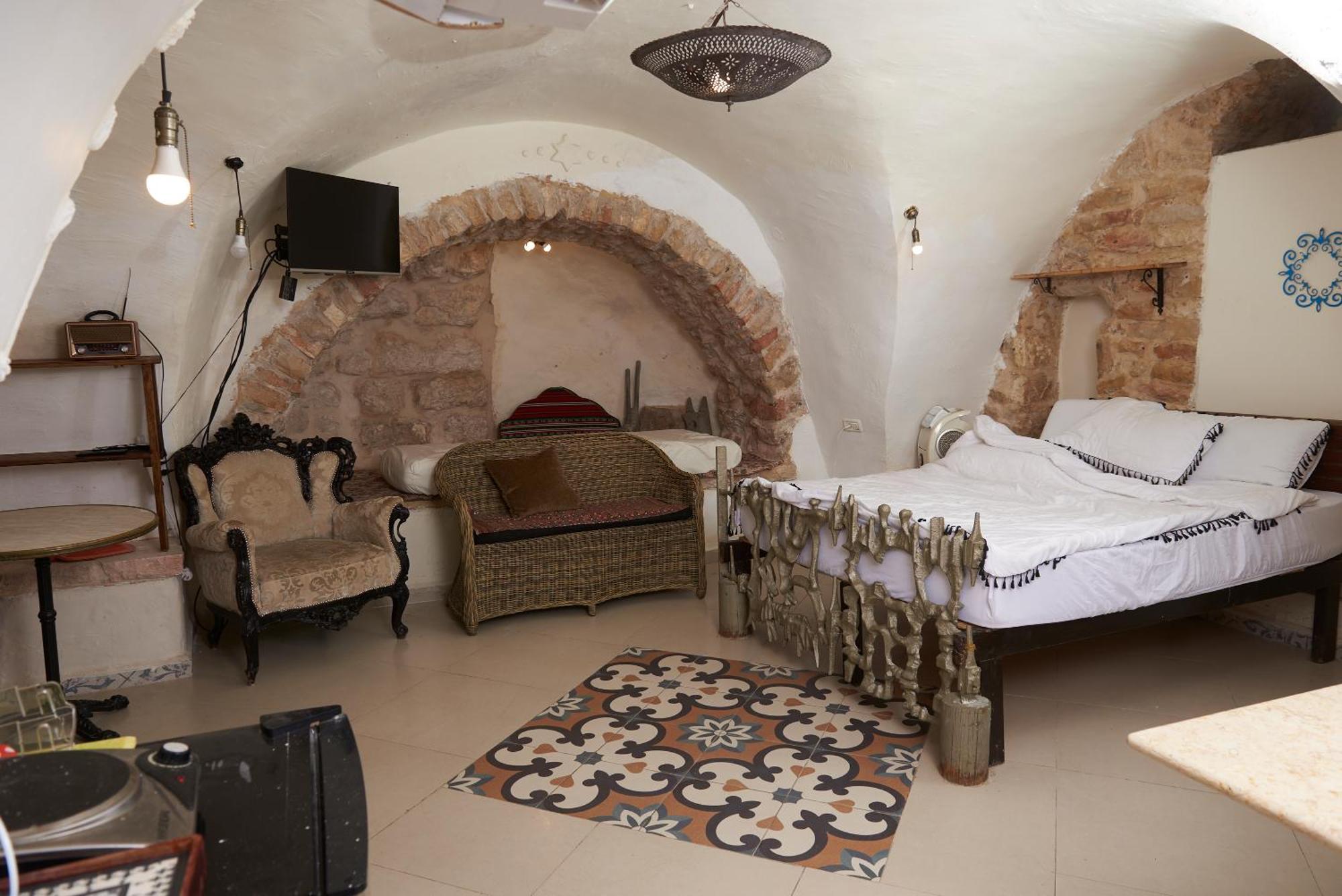 Sweet 'En Kerem View Bed & Breakfast Jerusalem Exterior photo
