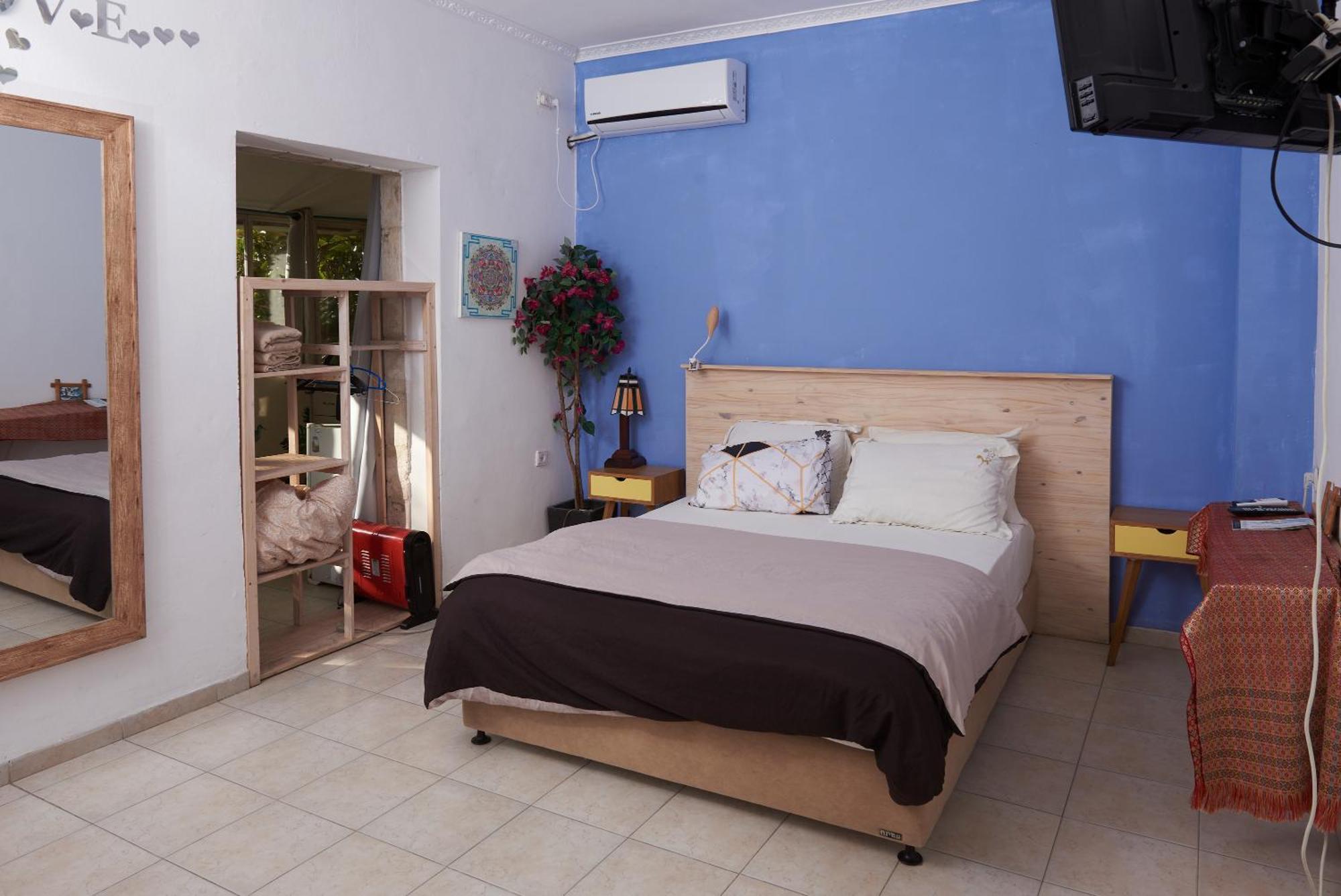 Sweet 'En Kerem View Bed & Breakfast Jerusalem Exterior photo