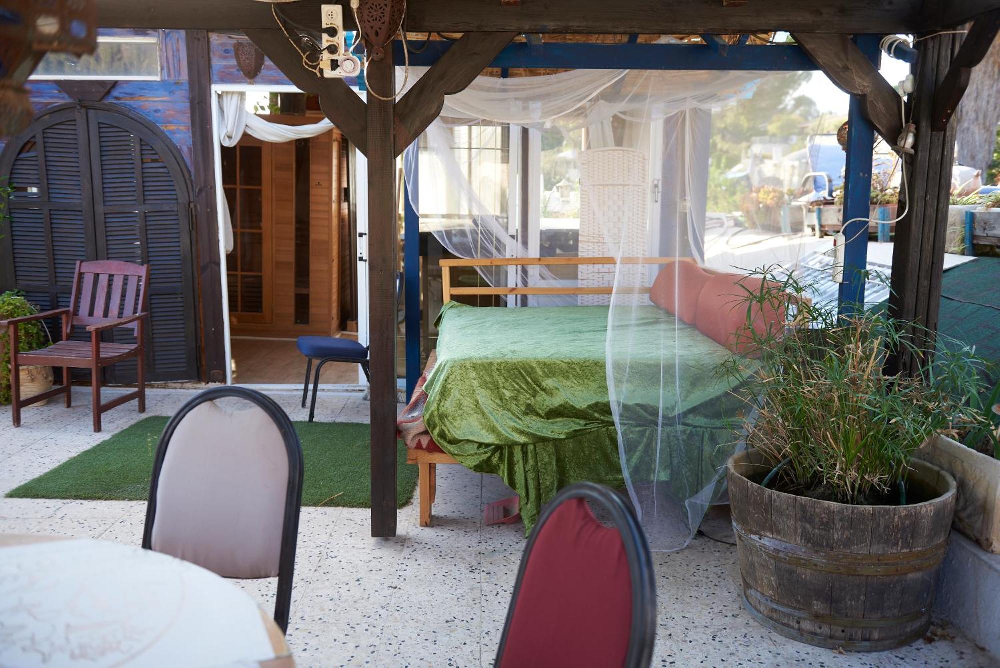 Sweet 'En Kerem View Bed & Breakfast Jerusalem Exterior photo